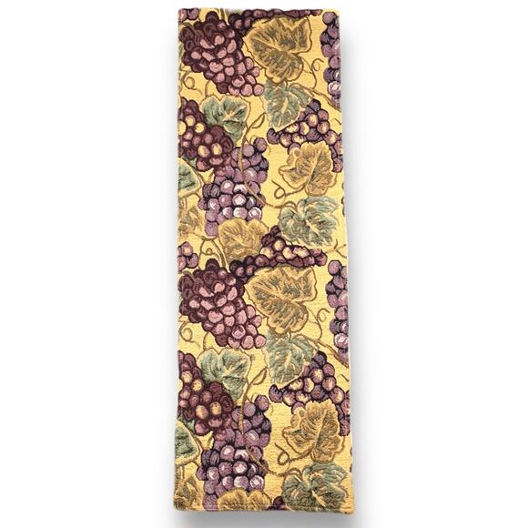 Vineyard Grape Table Runner Tapestry Style Gold Background Wine Decor Rustic - Picture 1 of 5